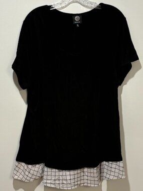 USED - Bobeau Women's Black Short Sleeve Knit Plaid Layered Top - Size 2X